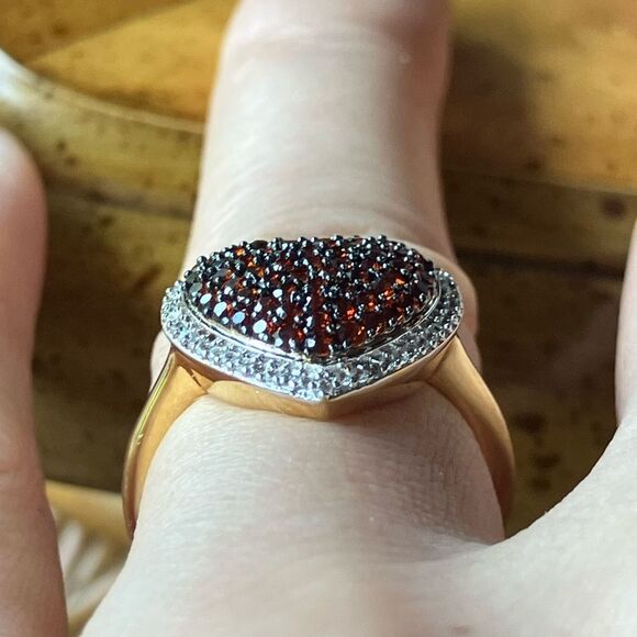 Natural Red Garnet Sterling Silver Heart Ring Size 6 - Picture 2 of 8